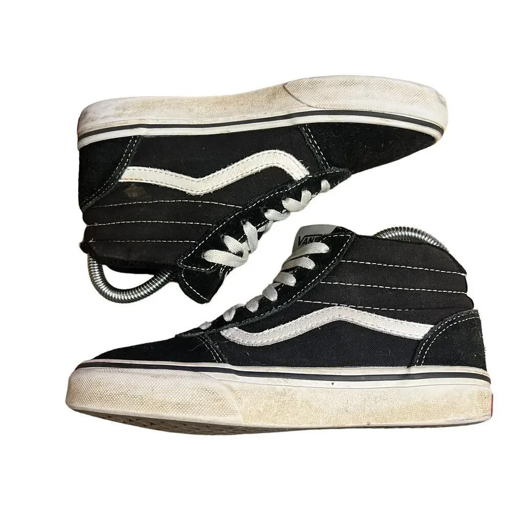 Vans SK8-Hi Black & White High Top Suede‎ Sneakers Men’s 6.0 / Women’s 7.5